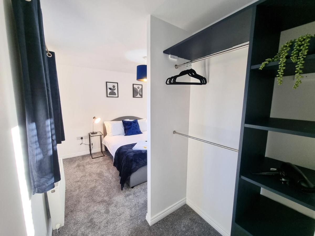 Stylish 3 Bedrooms & 2 Bathrooms House, Free Parking On Premises! كامبريدج المظهر الخارجي الصورة